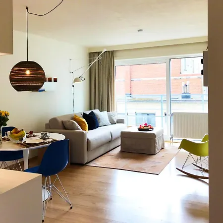 Zee Apartment *